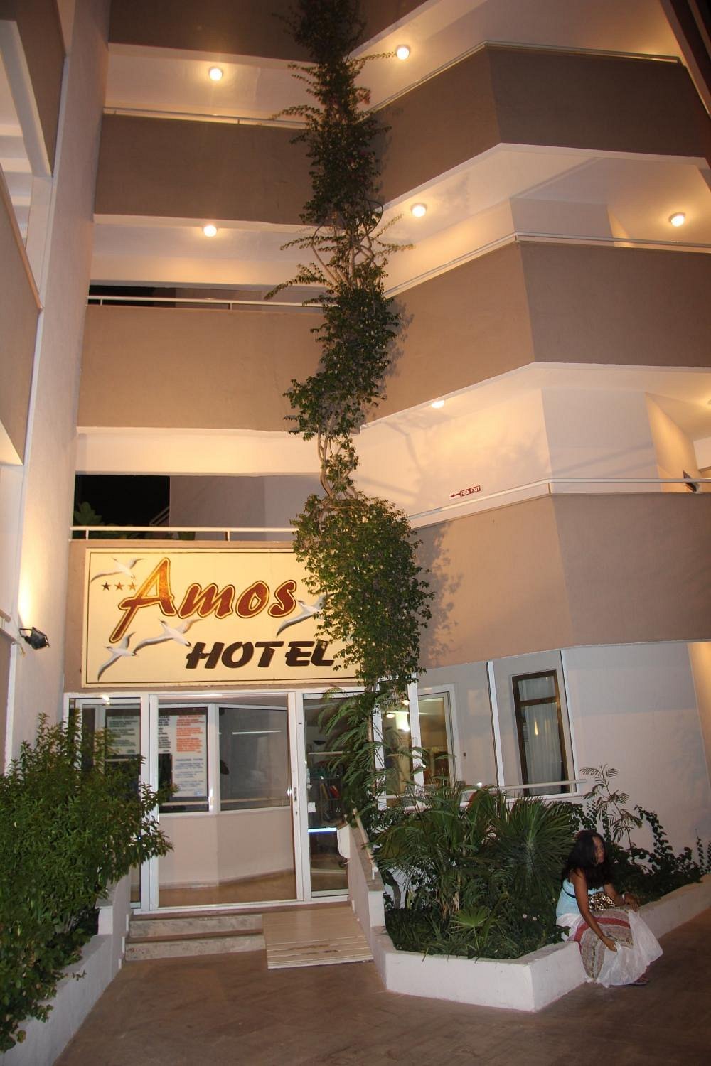 Amos Hotel photo 3