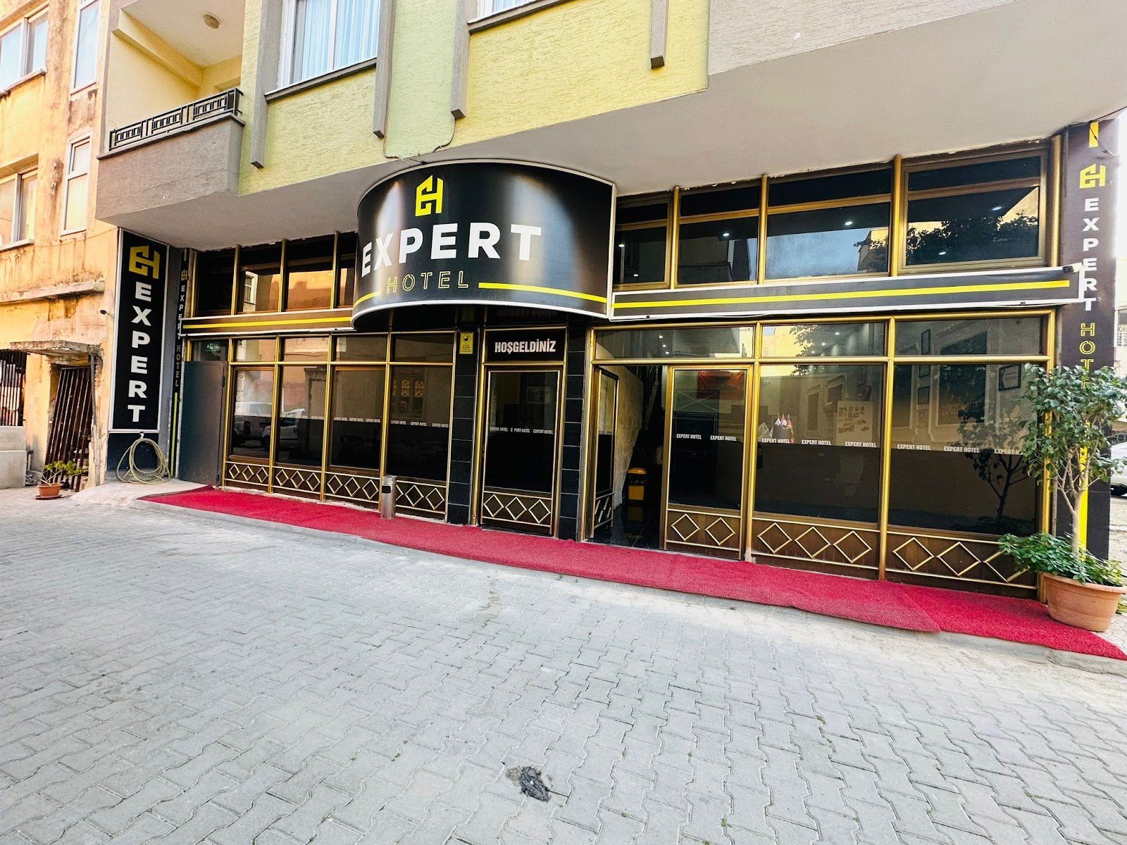 Öz Expert Otel — Akdeniz, Mersin