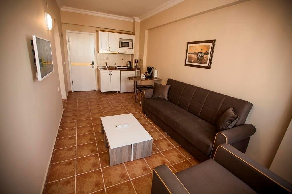 Comet Deluxe Hotel photo 9