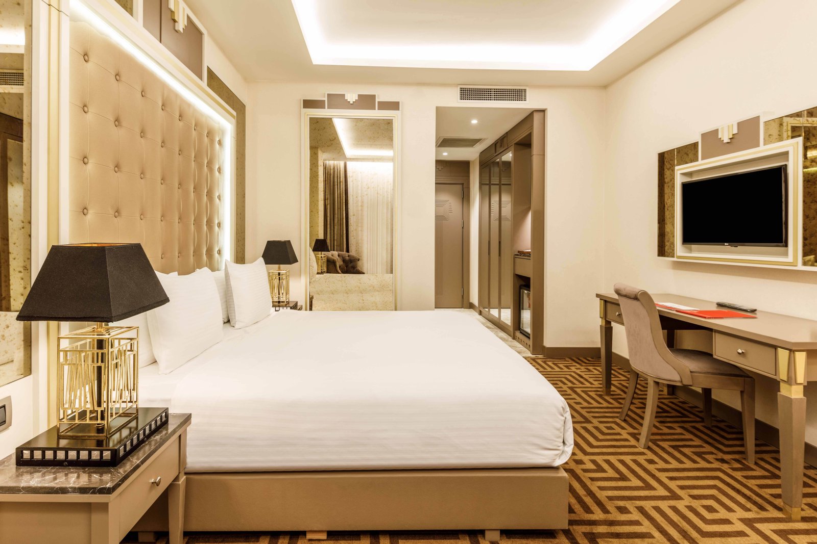 Ramada by Wyndham Istanbul Golden Horn photo 12