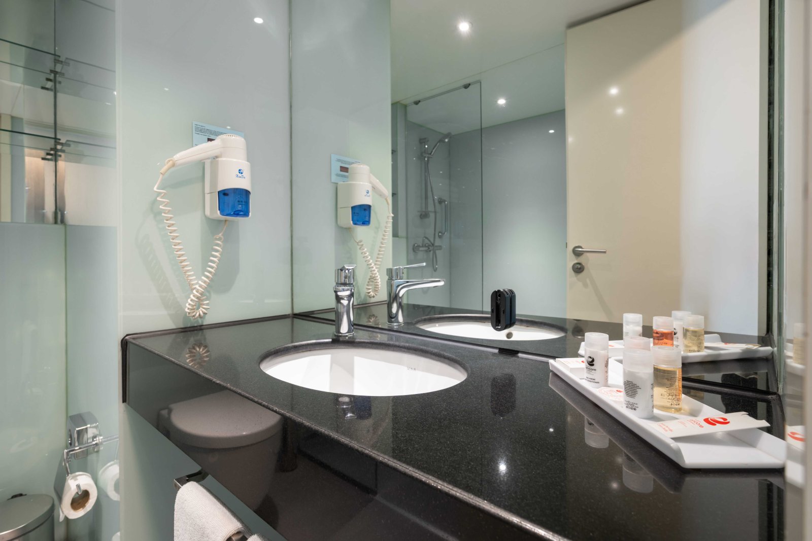Ramada Encore by Wyndham Istanbul Bayrampasa photo 8