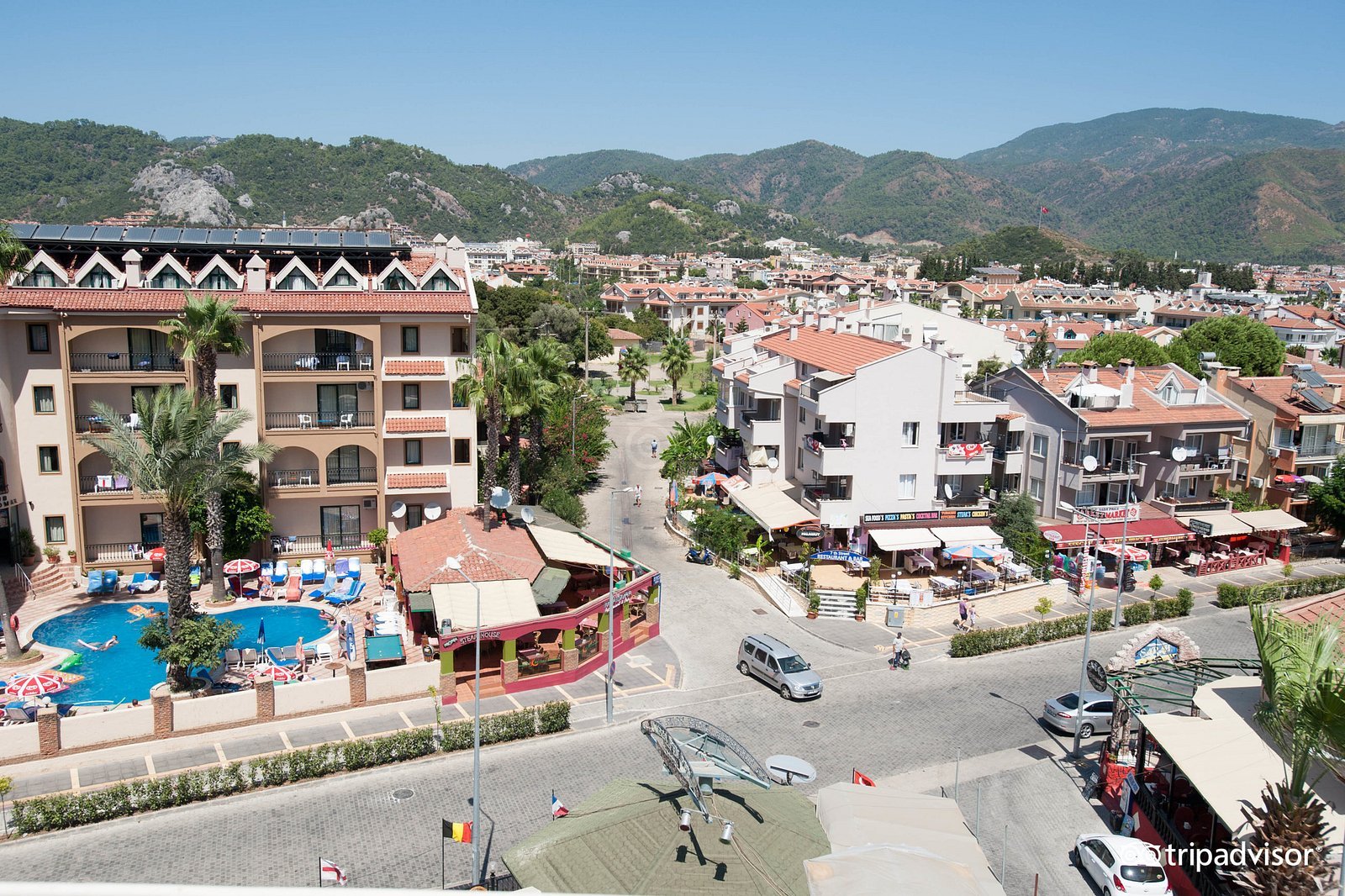 Club Dorado Hotel photo 2