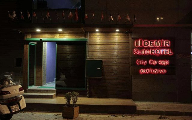 Demir Suite Hotel — Avcılar, İstanbul
