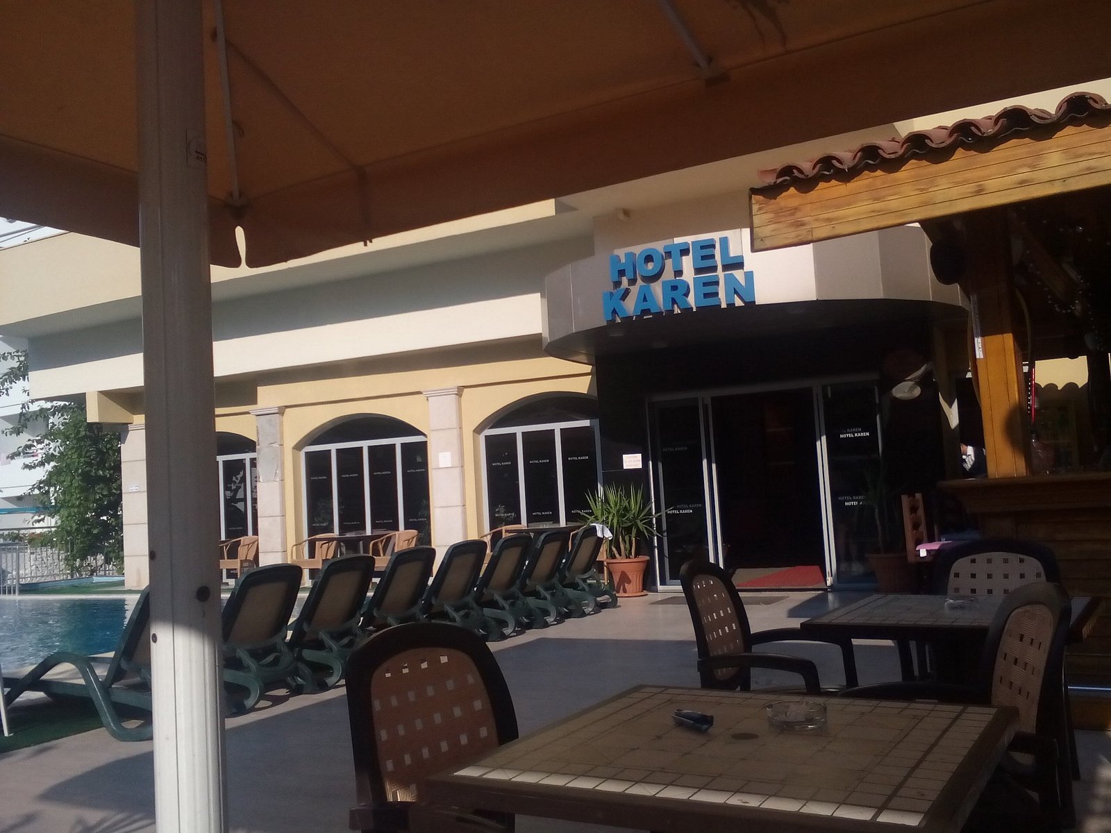 Karen Hotel photo 2