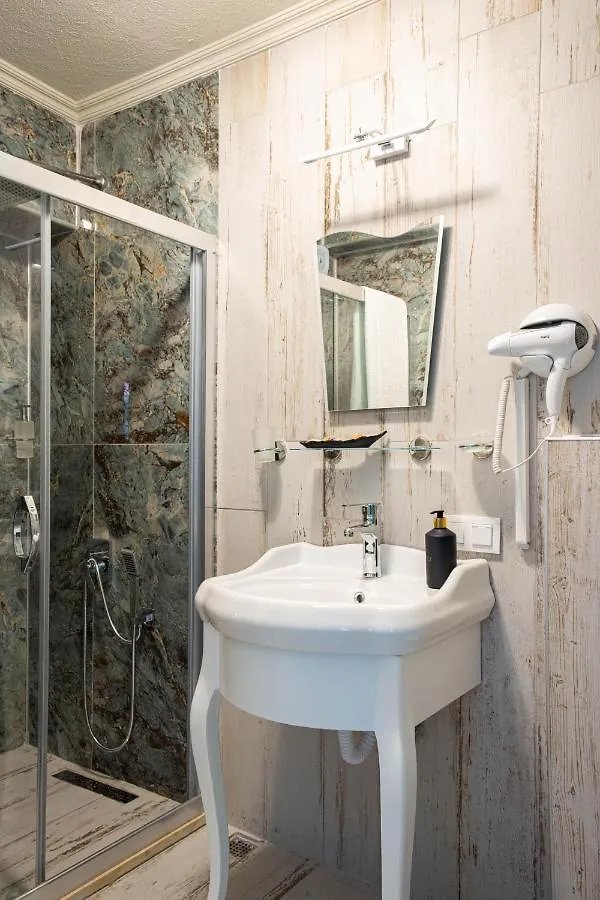 Rain Rooms and Food photo 10