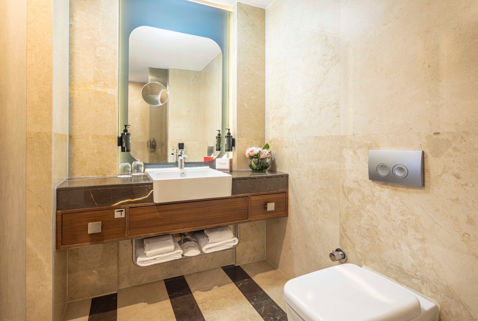 Ramada Plaza by Wyndham Istanbul Tekstilkent photo 19