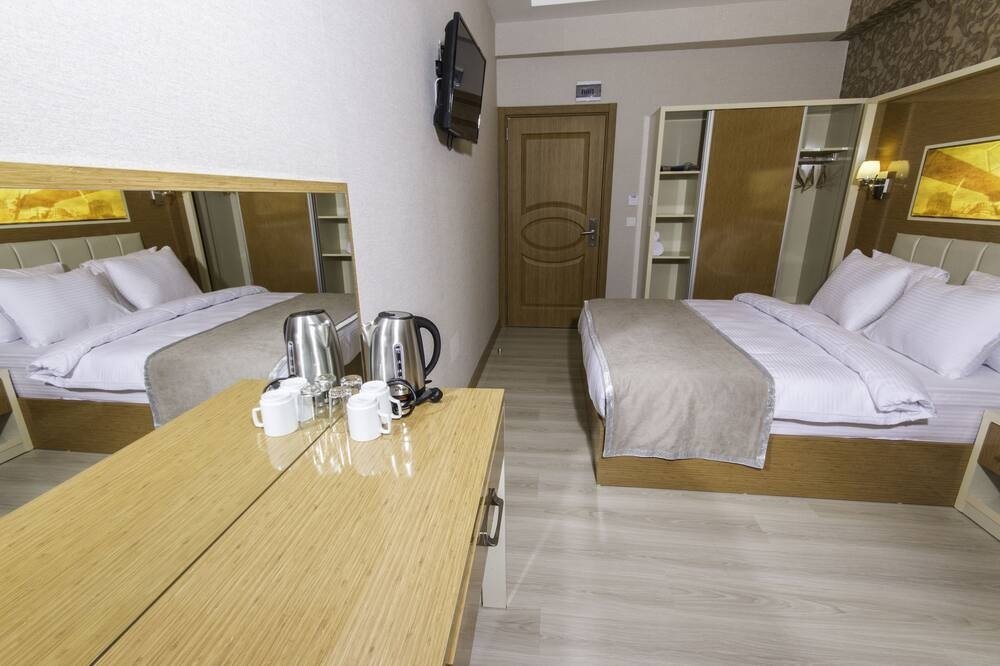 Mars Hotel photo 4