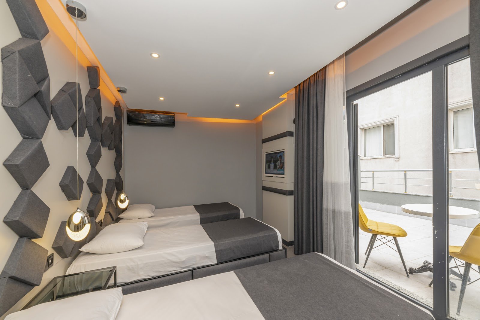White Palace Hotel photo 8