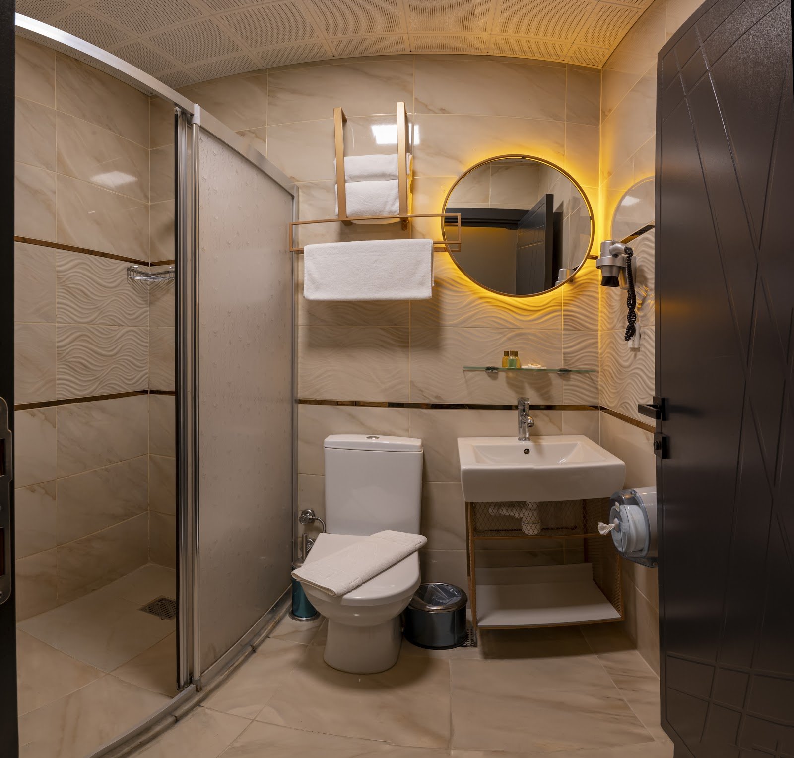 White Palace Hotel photo 11
