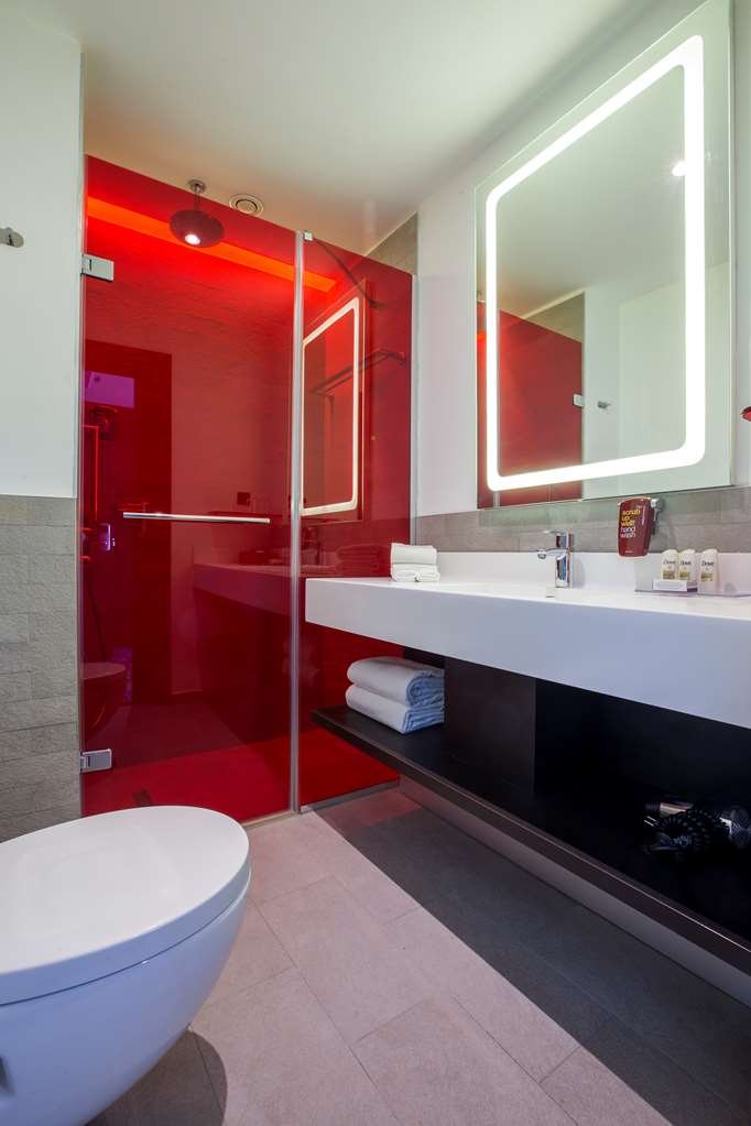 Park Inn by Radisson Istanbul Ataturk Airport photo 7