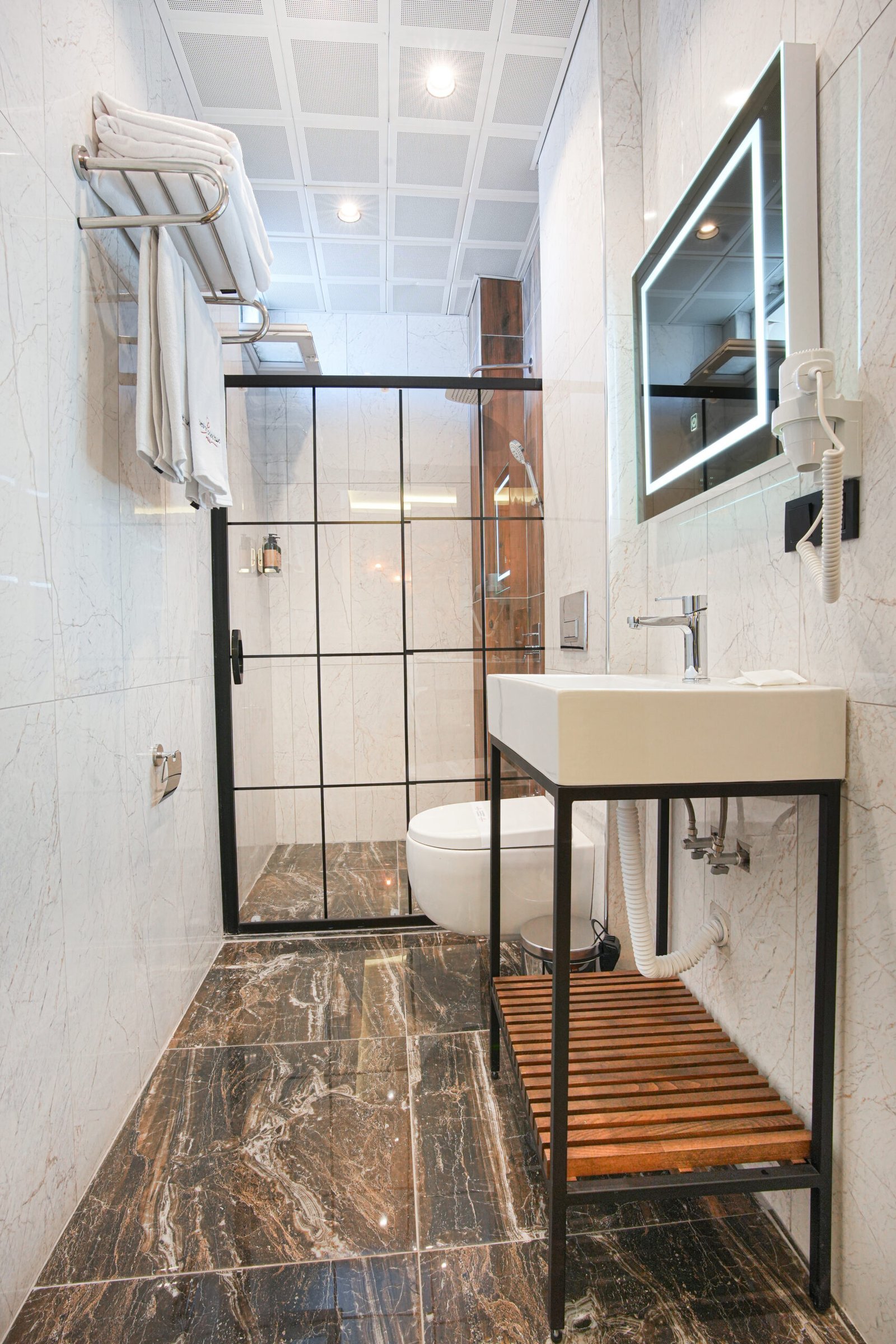 Comfort Point Two Hotel photo 9