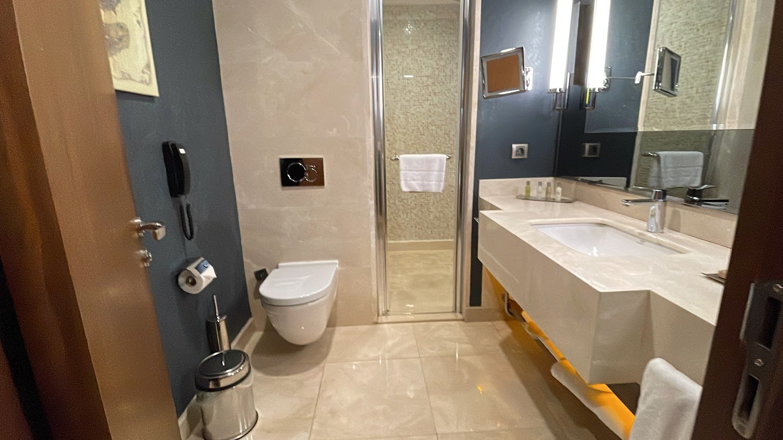 DoubleTree by Hilton Istanbul Topkapi photo 8