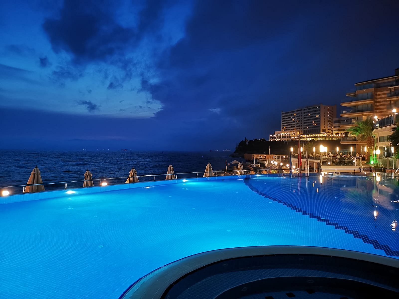 Charisma De Luxe Hotel photo 10