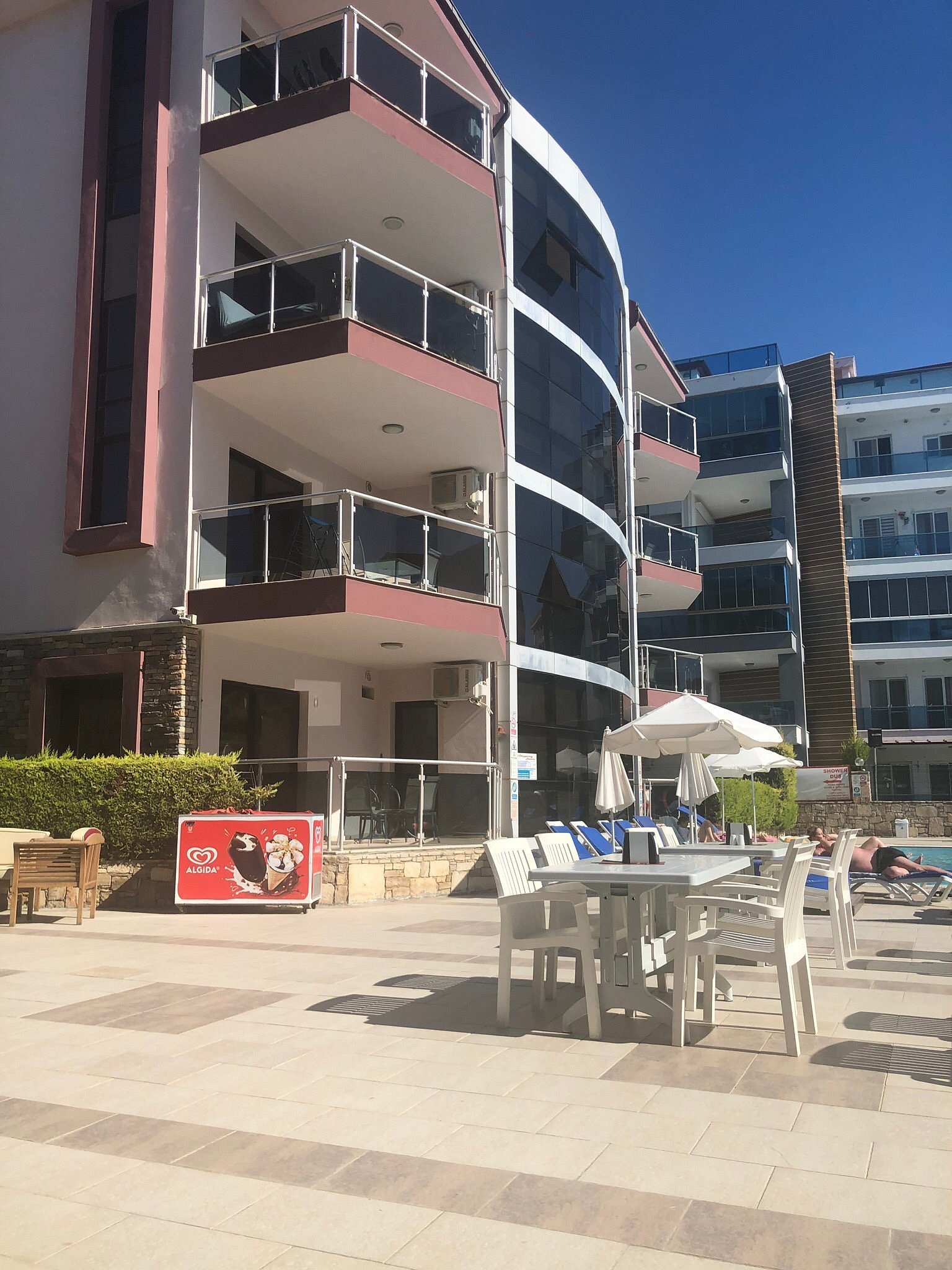 Whispering Sands — Kuşadası