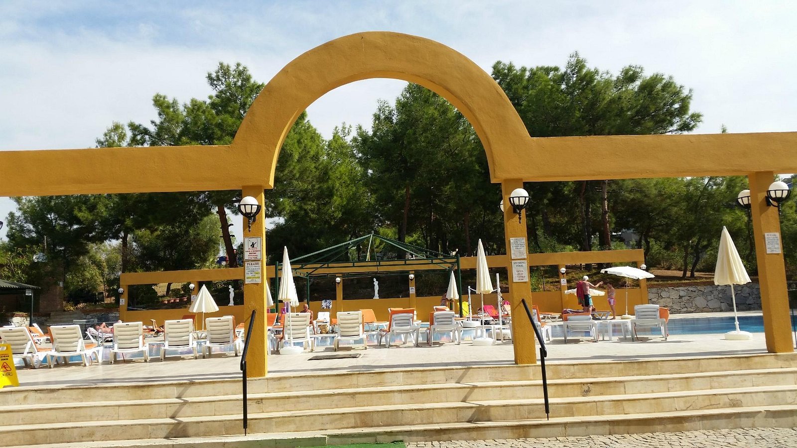 Tuntas Family Suites Kusadasi — Kuşadası - Ephesus