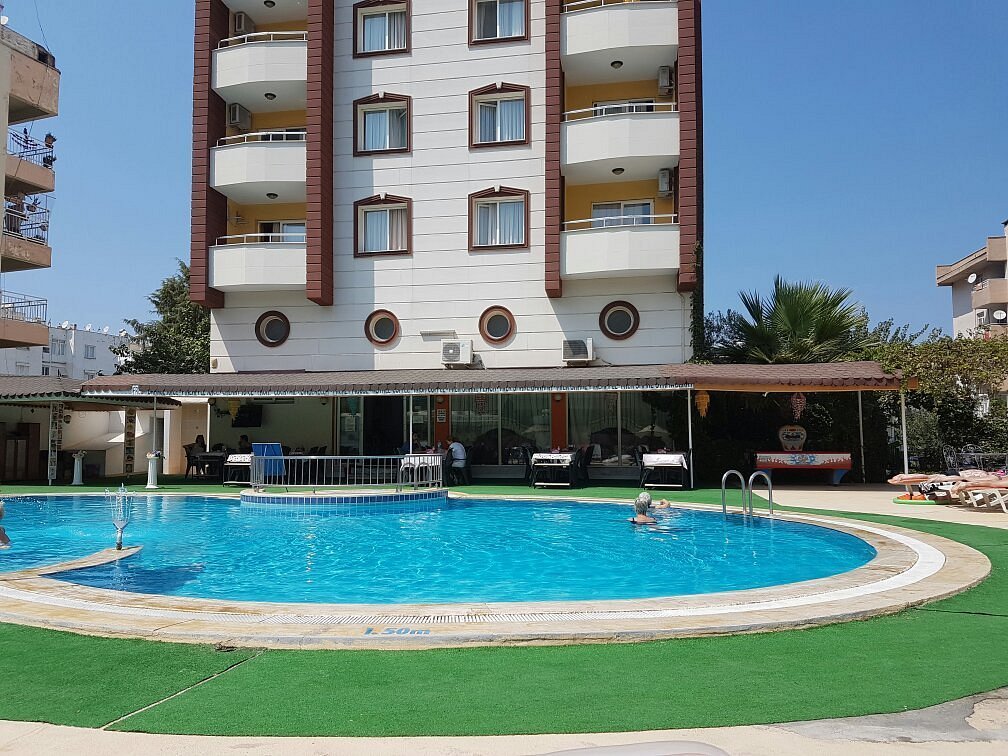 Golden Moon Apart Hotel photo 3
