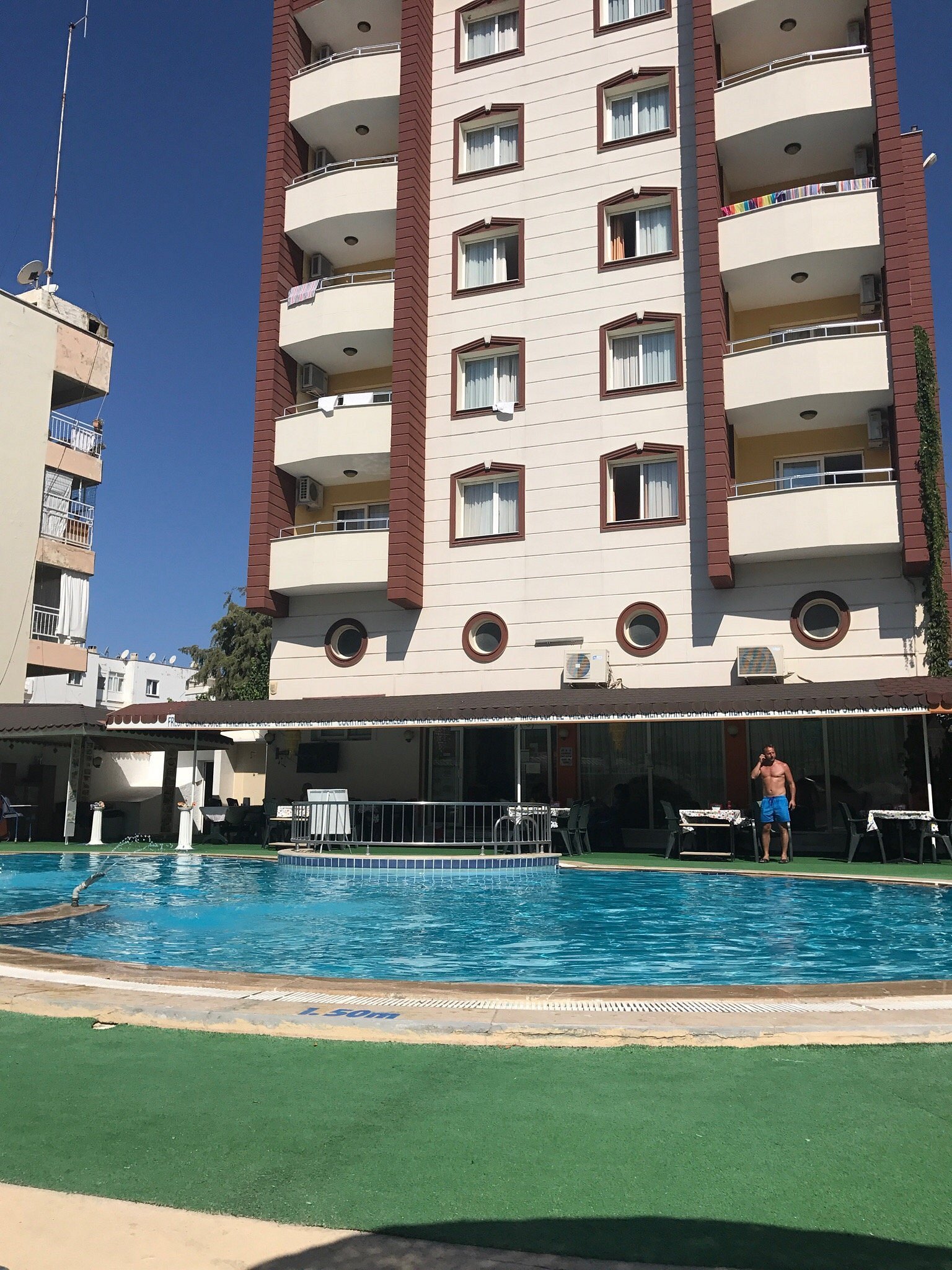 Golden Moon Apart Hotel photo 4