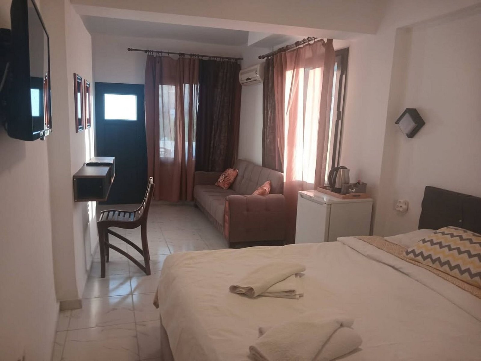 Kusadasi Efesian Hotel B&B / City Center and Harbour photo 9