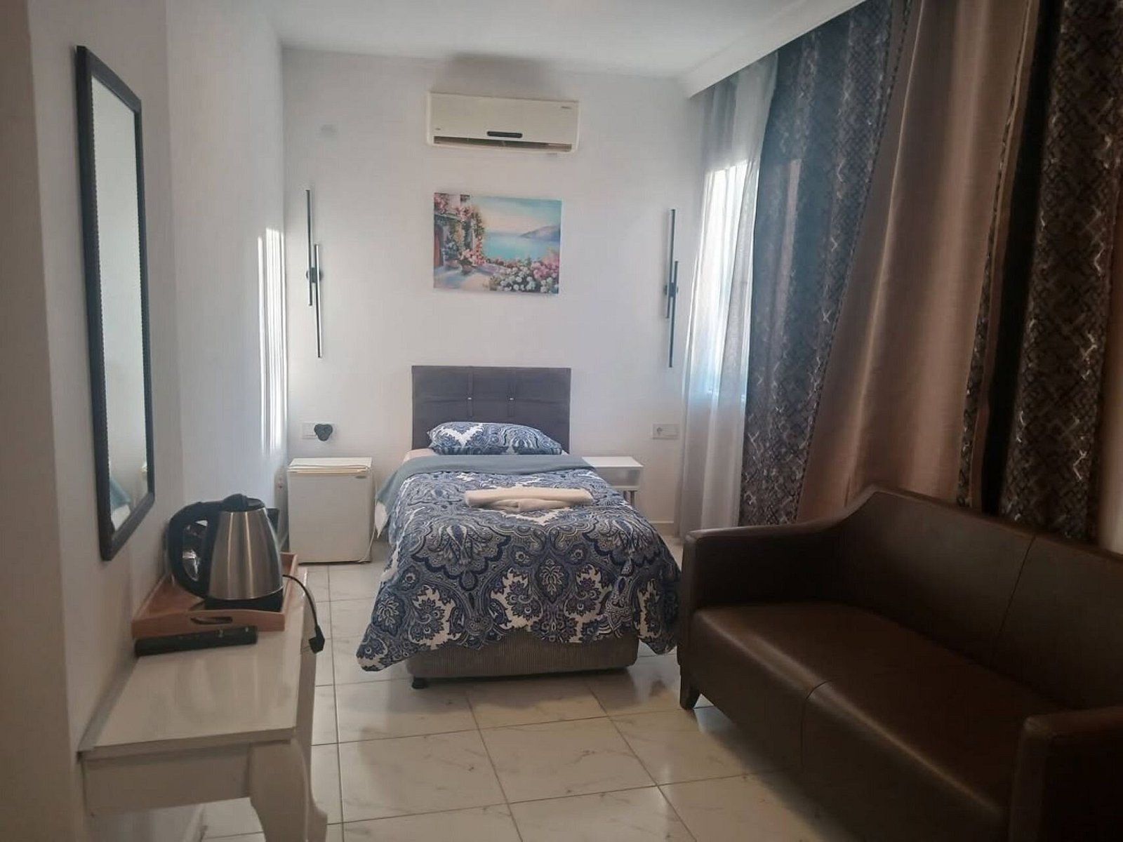 Kusadasi Efesian Hotel B&B / City Center and Harbour photo 12
