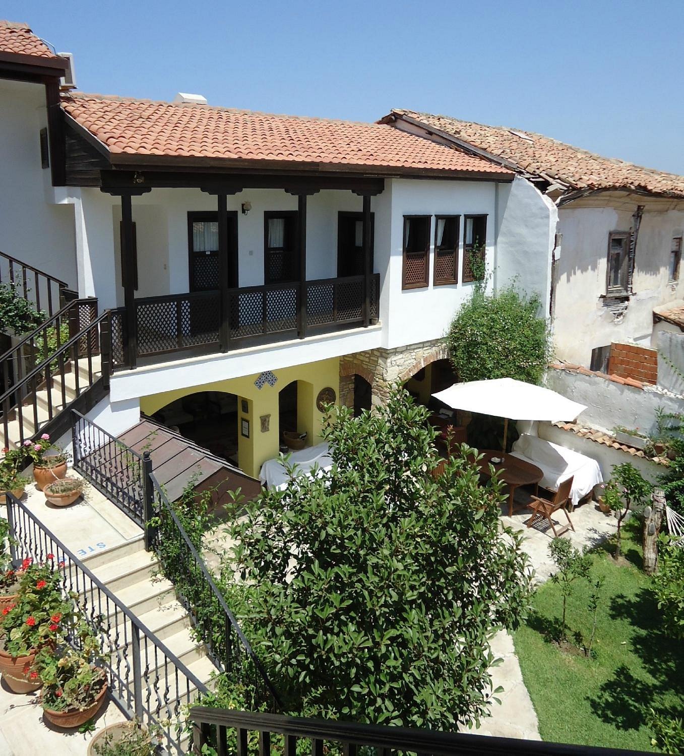Villa Konak Hotel — Kuşadası - Ephesus