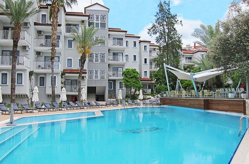 Paloma Marina Suites photo 5