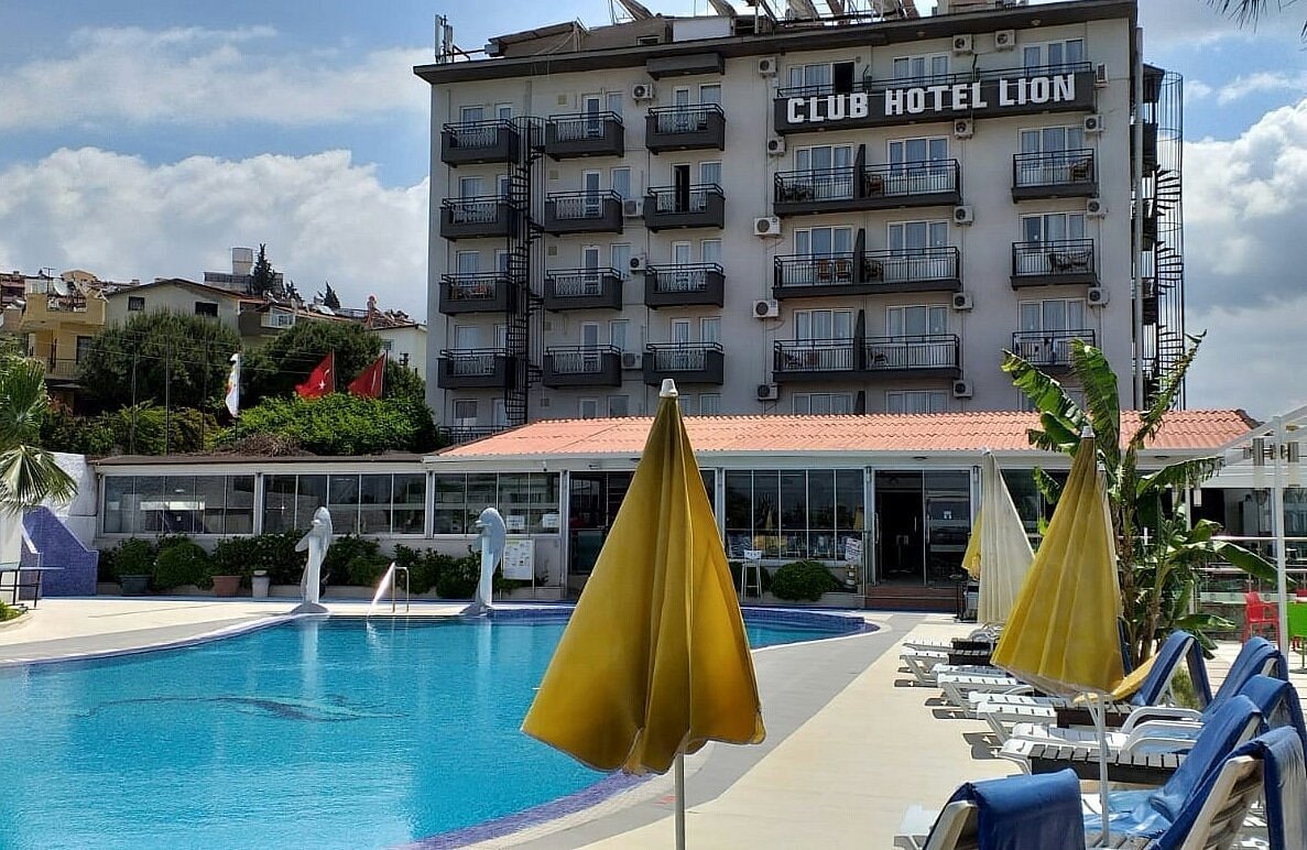 Club Hotel Lion photo 14