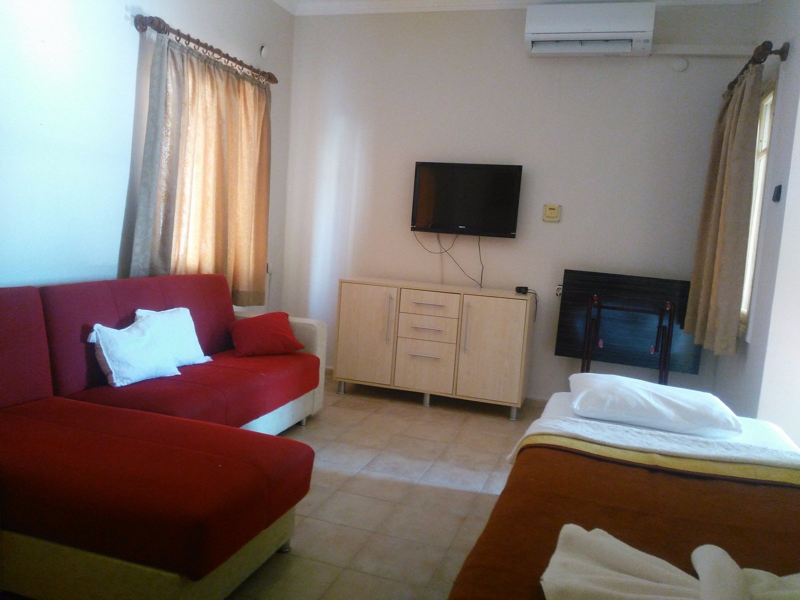 Ladies Beach Hotel photo 8