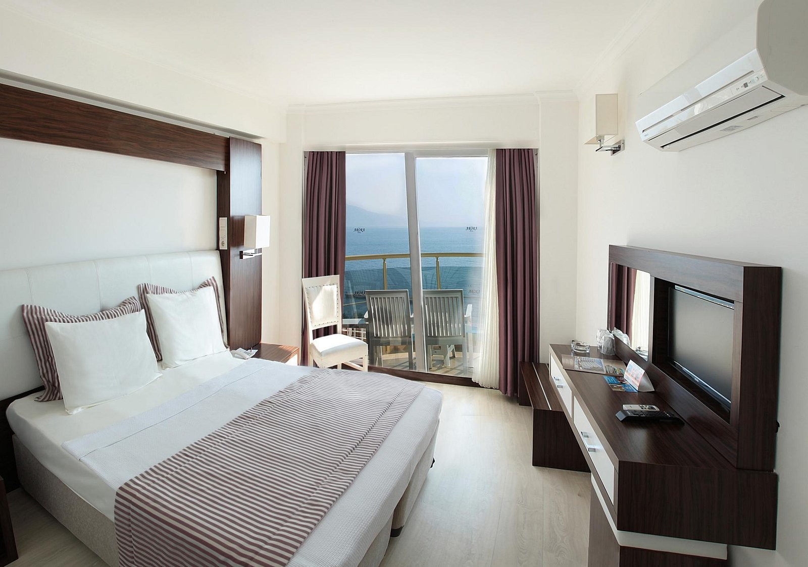 Arora Hotel photo 17