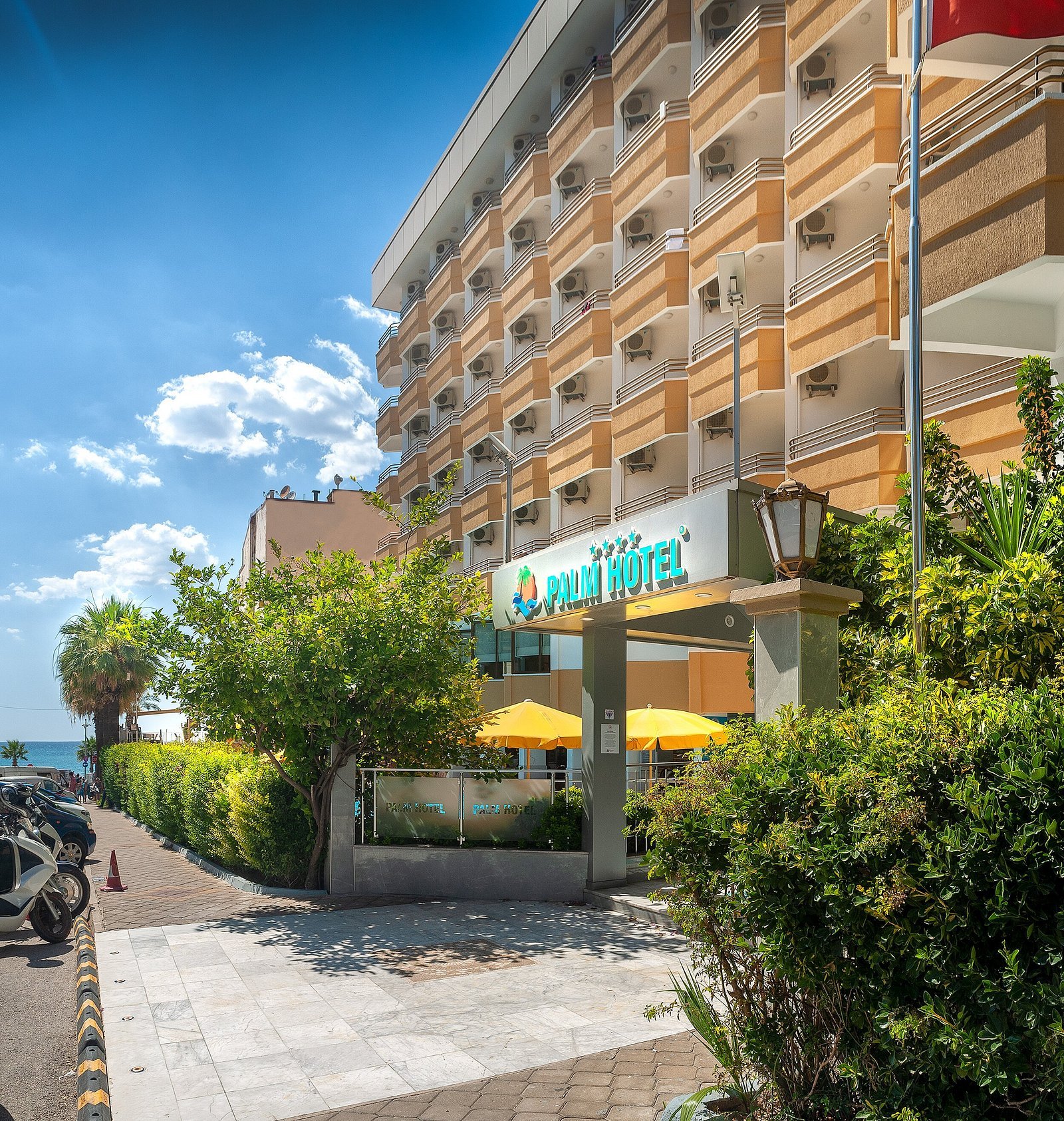 Palm Hotel — Kuşadası - Ephesus