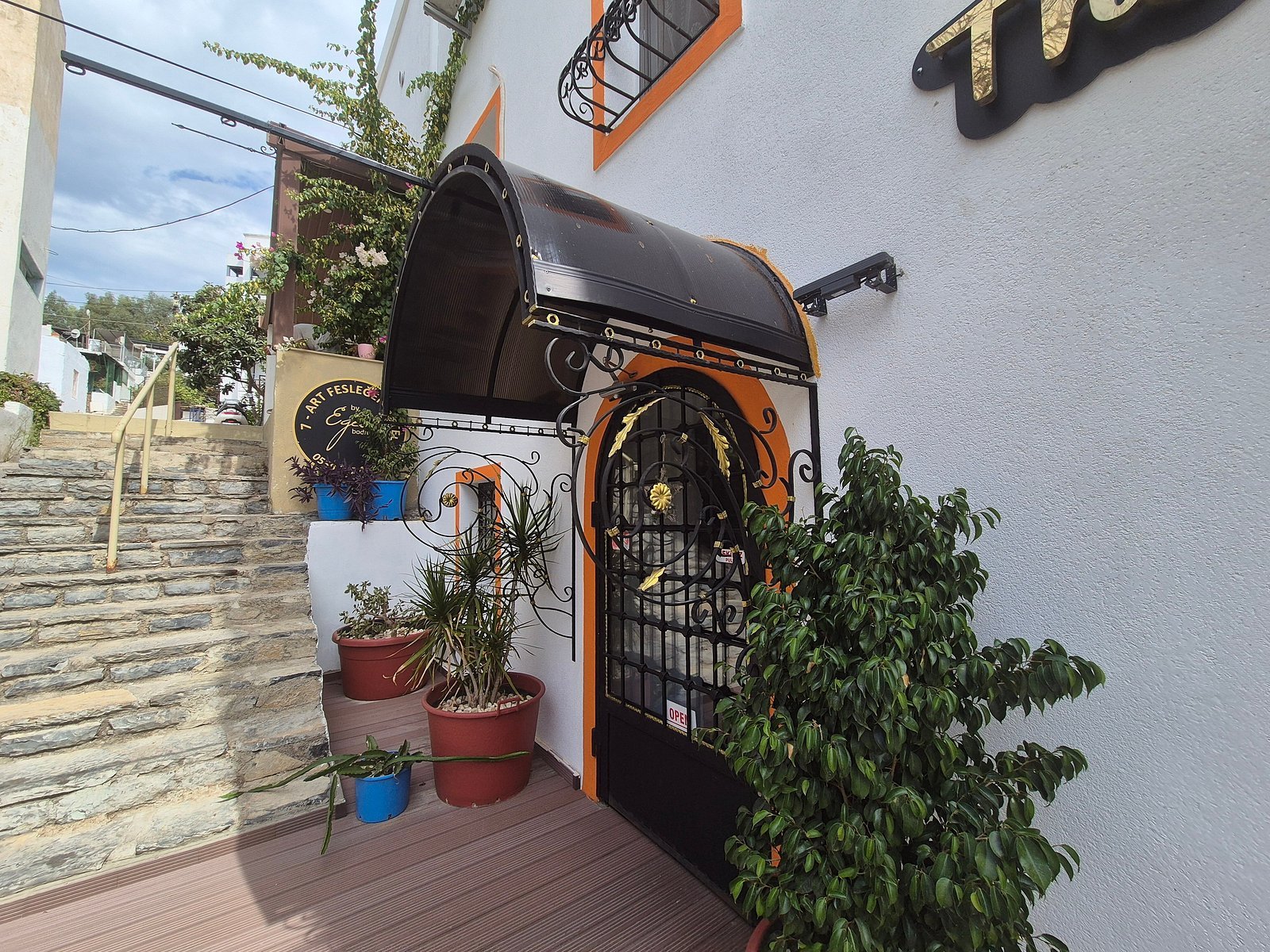 The Professor's Hotel photo 2