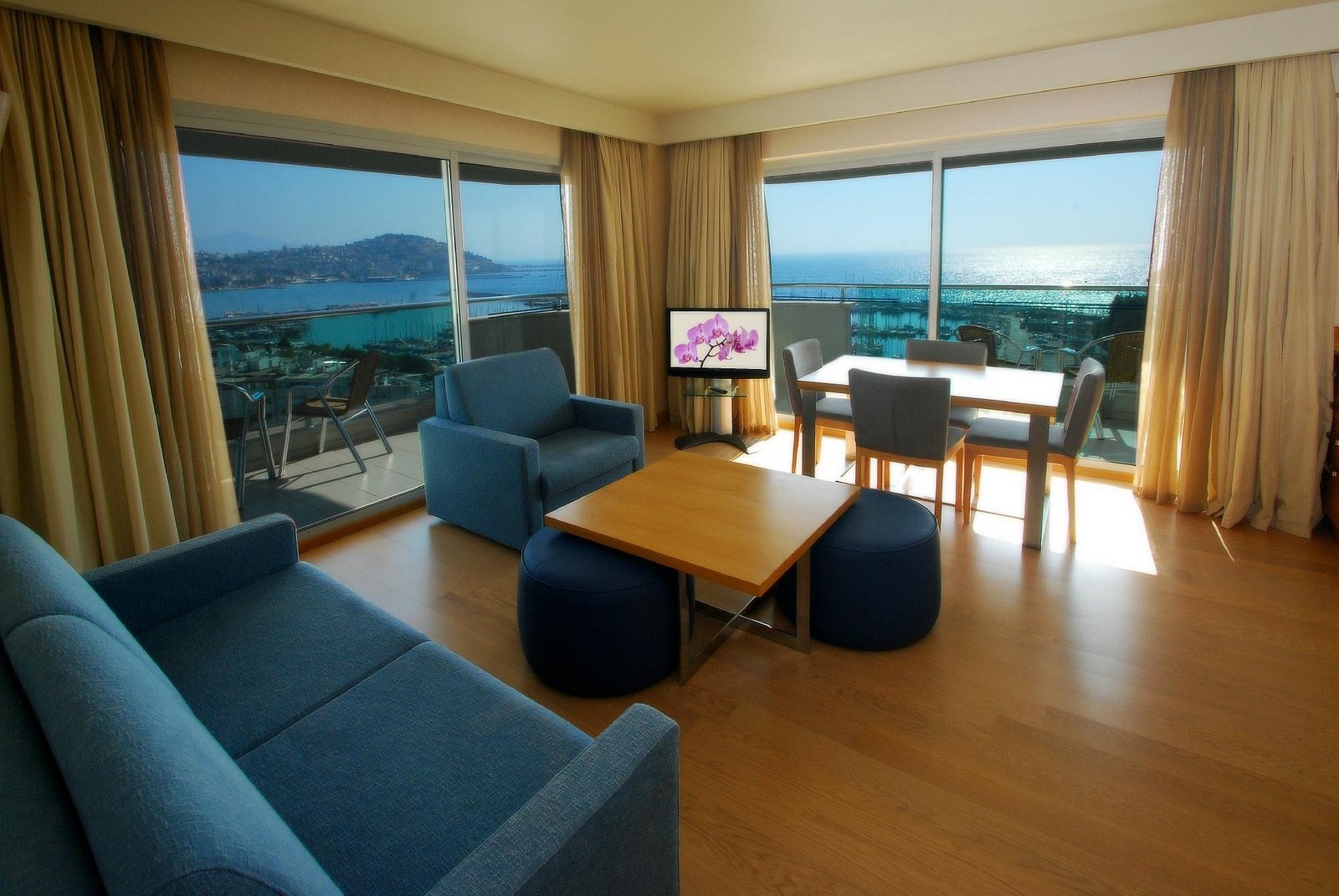 Marina Hotel photo 15
