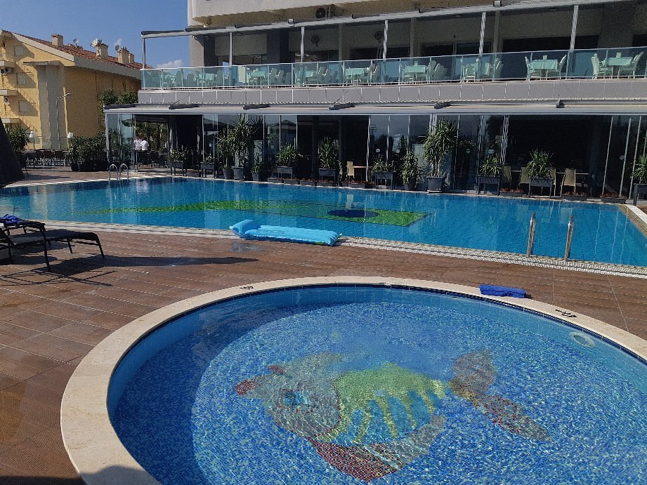 Marina Hotel photo 11