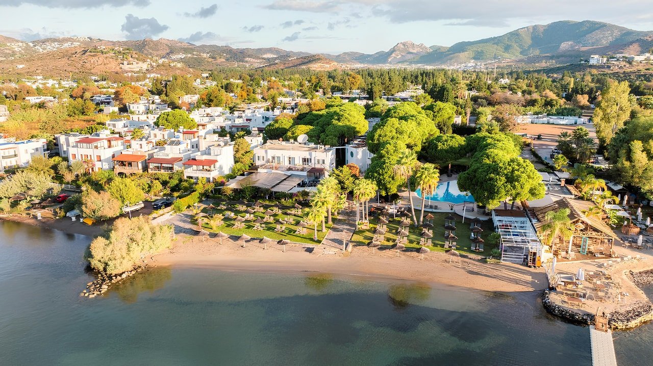 Bodrum Sea Side Beach Club Hotel — Ortakent, Bodrum