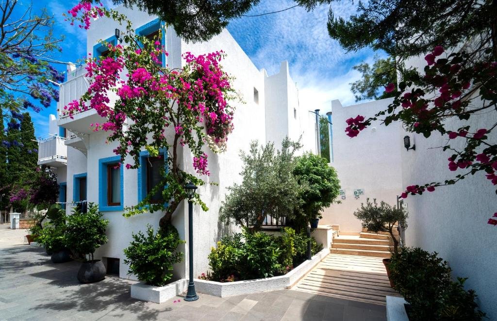 MANUELA HOTEL photo 3