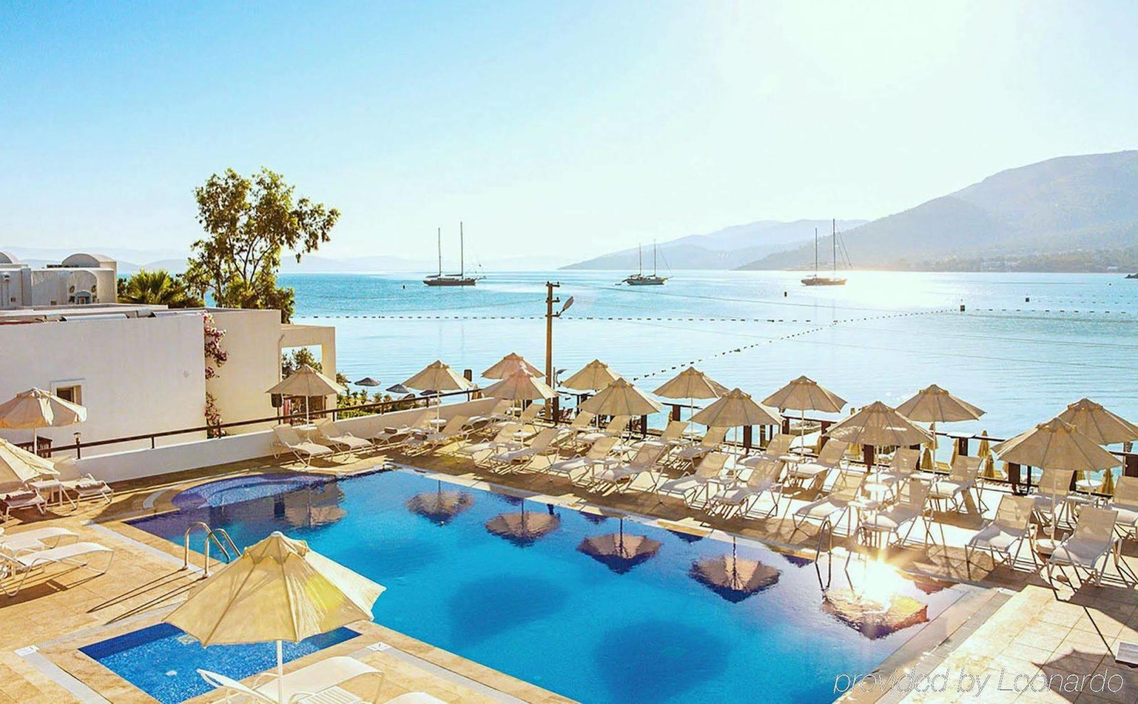 Sina Hotel Torba Beach photo 2