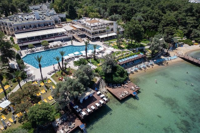 DoubleTree by Hilton Bodrum Isil Club All-Inclusive Resort — Torba, Bodrum