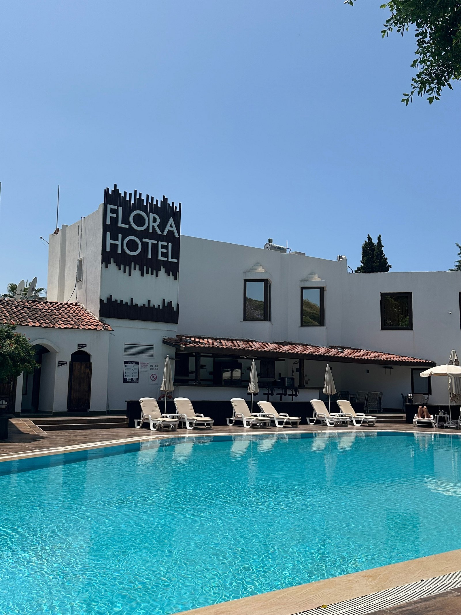 Club Hotel Flora photo 3