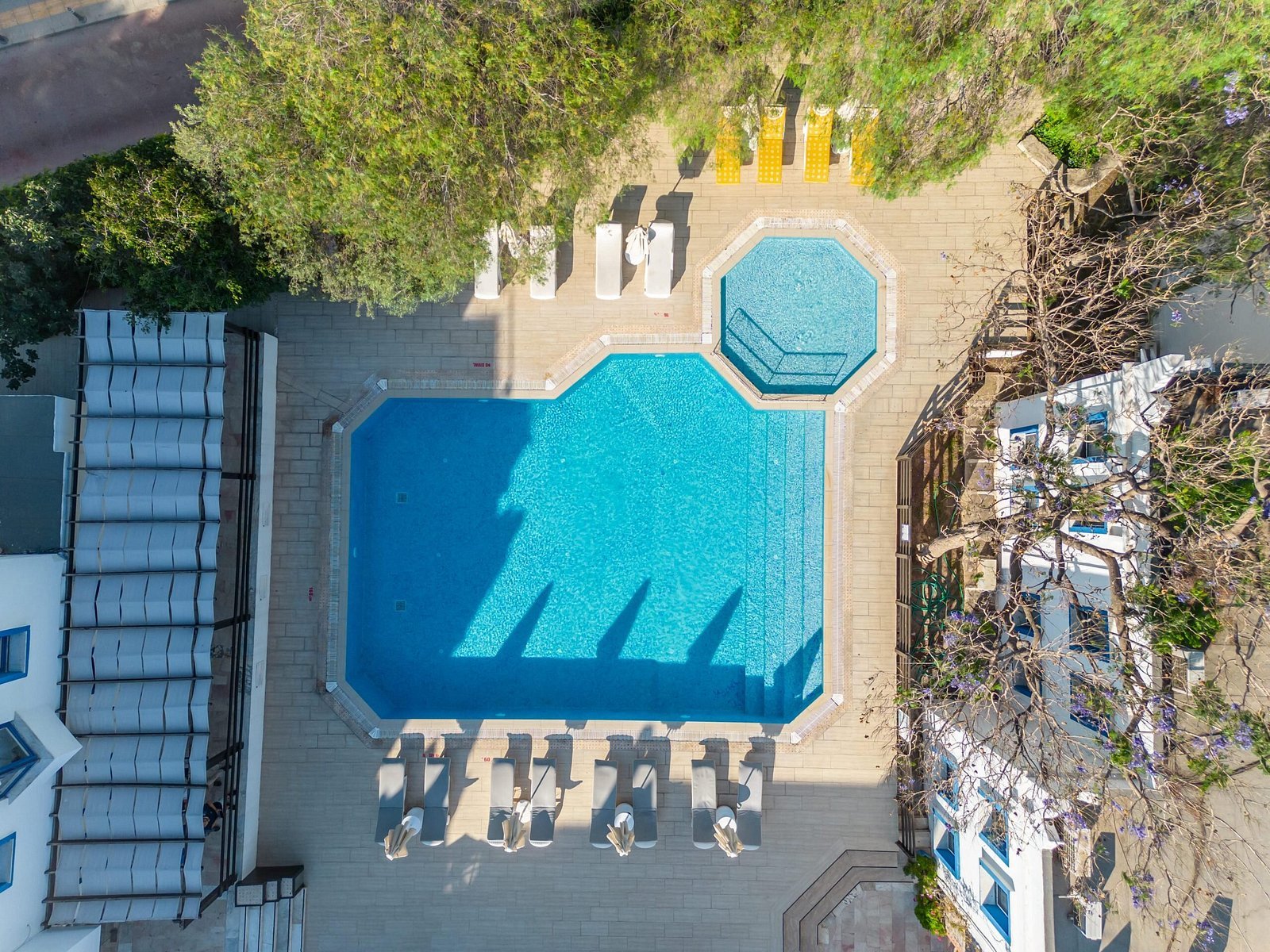 Atrium Hotel photo 8