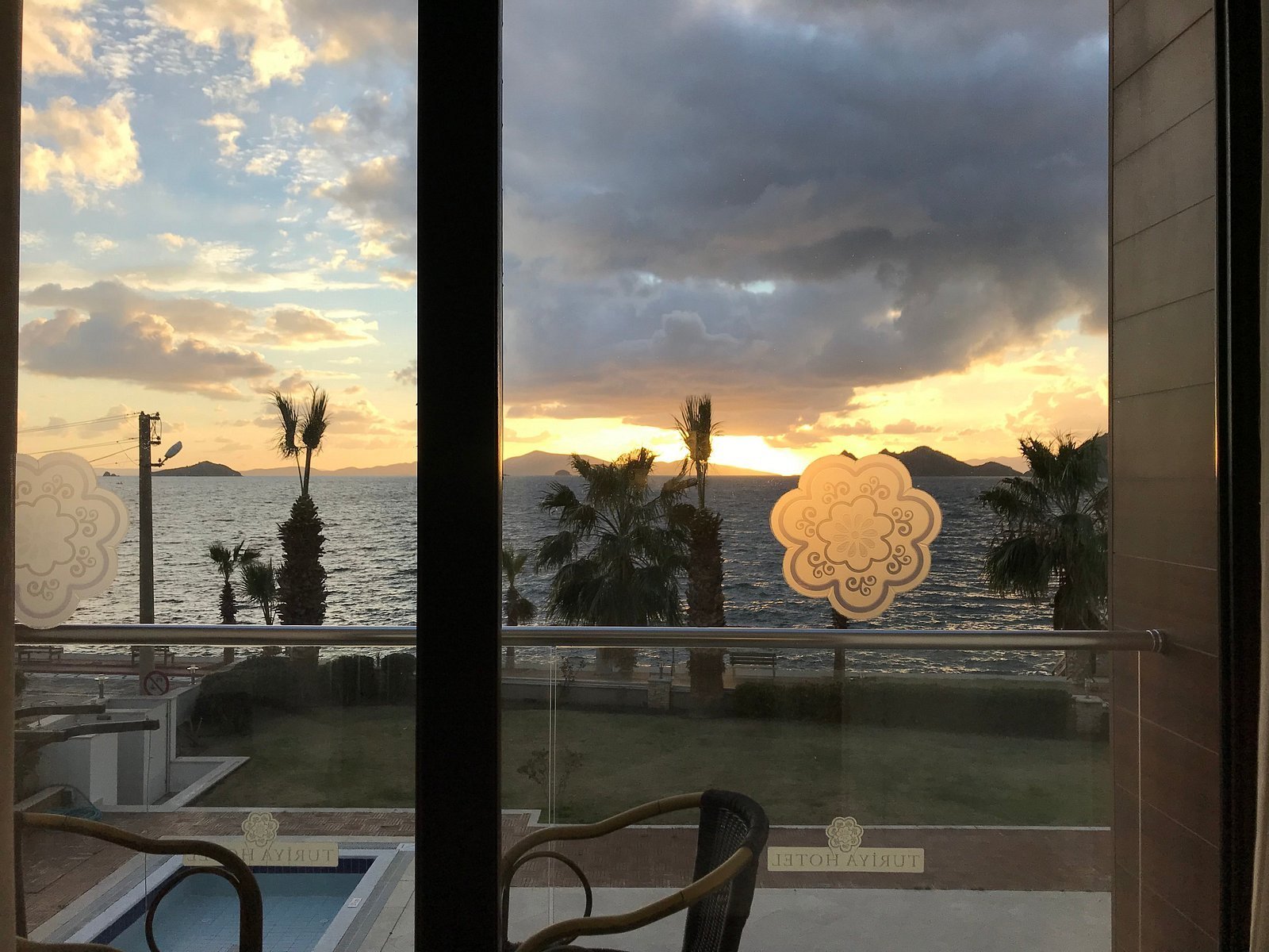 Turiya Hotel photo 11