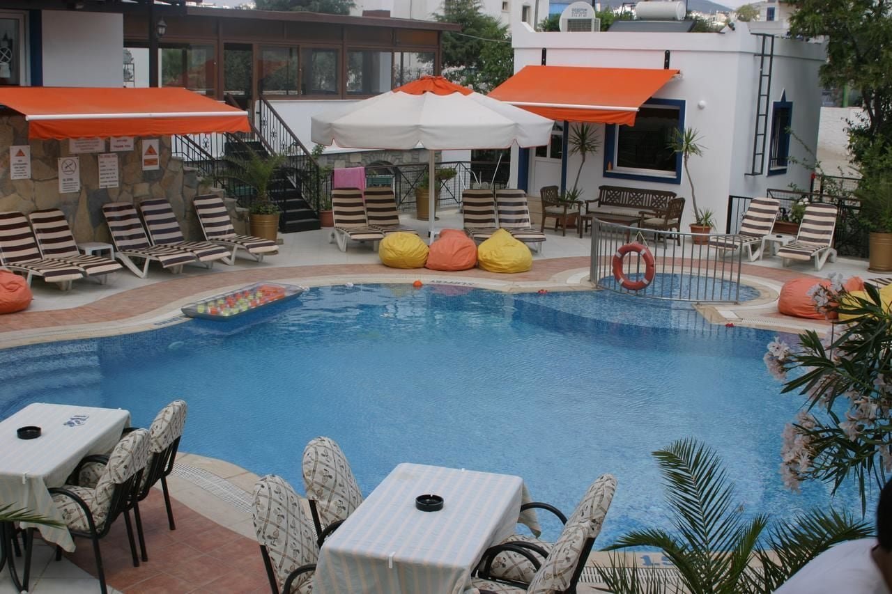 Almina Apartments photo 5