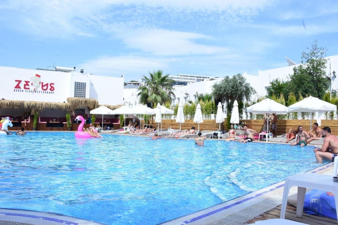 Sun Beach Resort photo 8