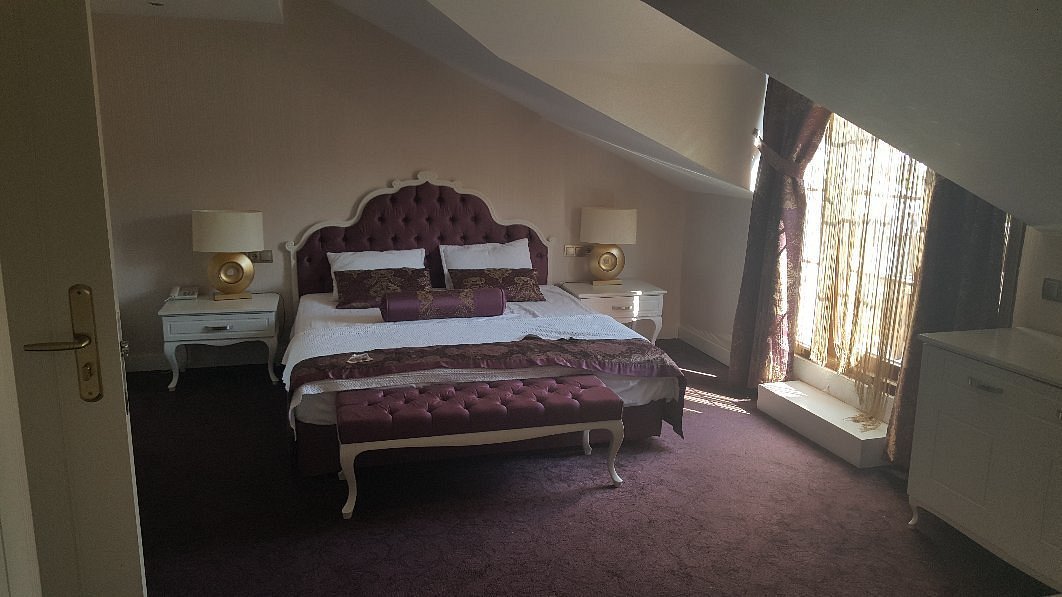 Han Deluxe Hotel & Suites photo 18