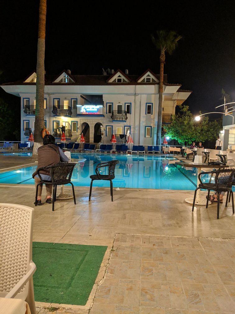 Akdeniz Beach Hotel photo 3
