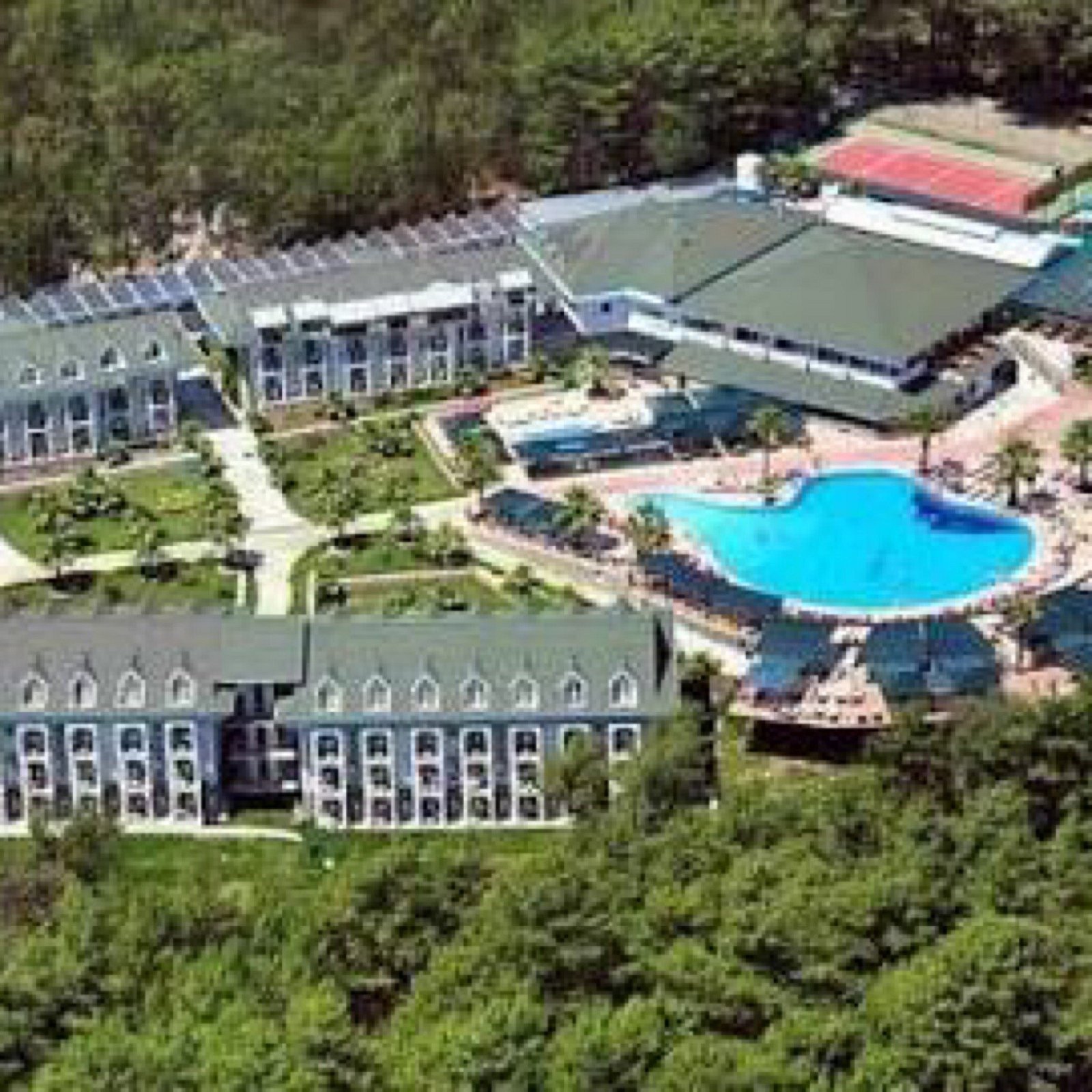Green Forest Holiday Village photo 2