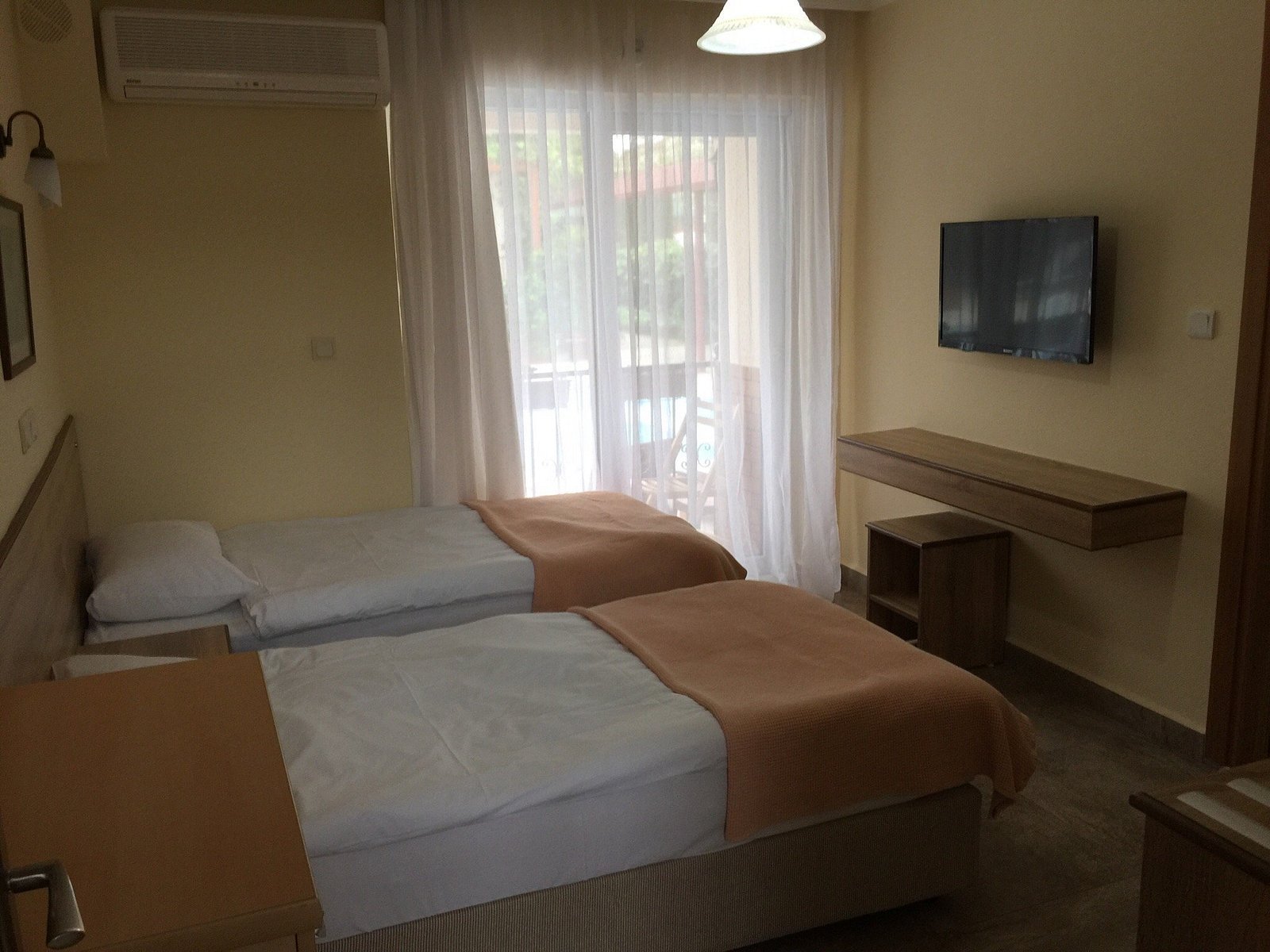 Ten Apart Hotel photo 17
