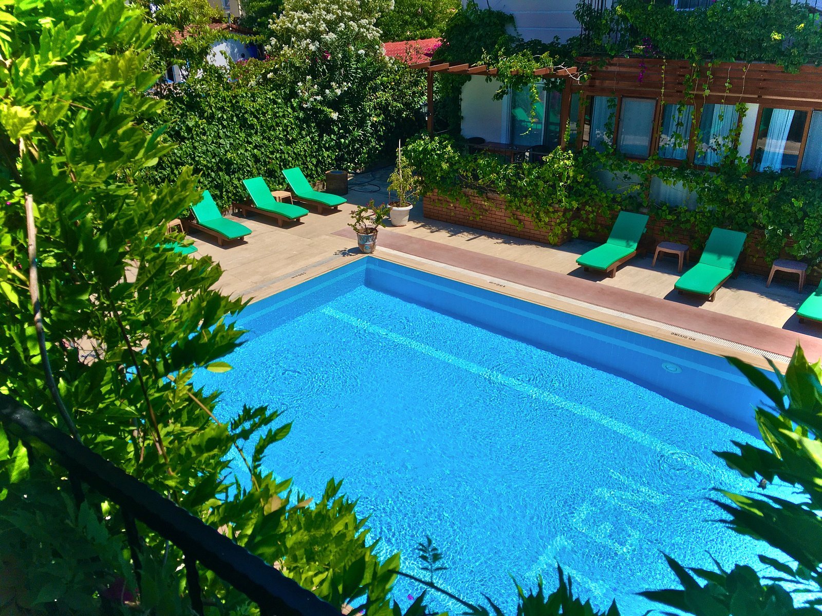 Ten Apart Hotel photo 5