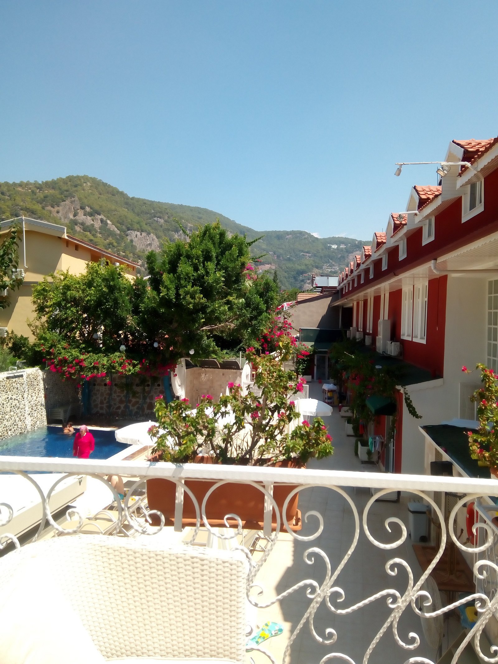 Tonoz Beach Hotel photo 5