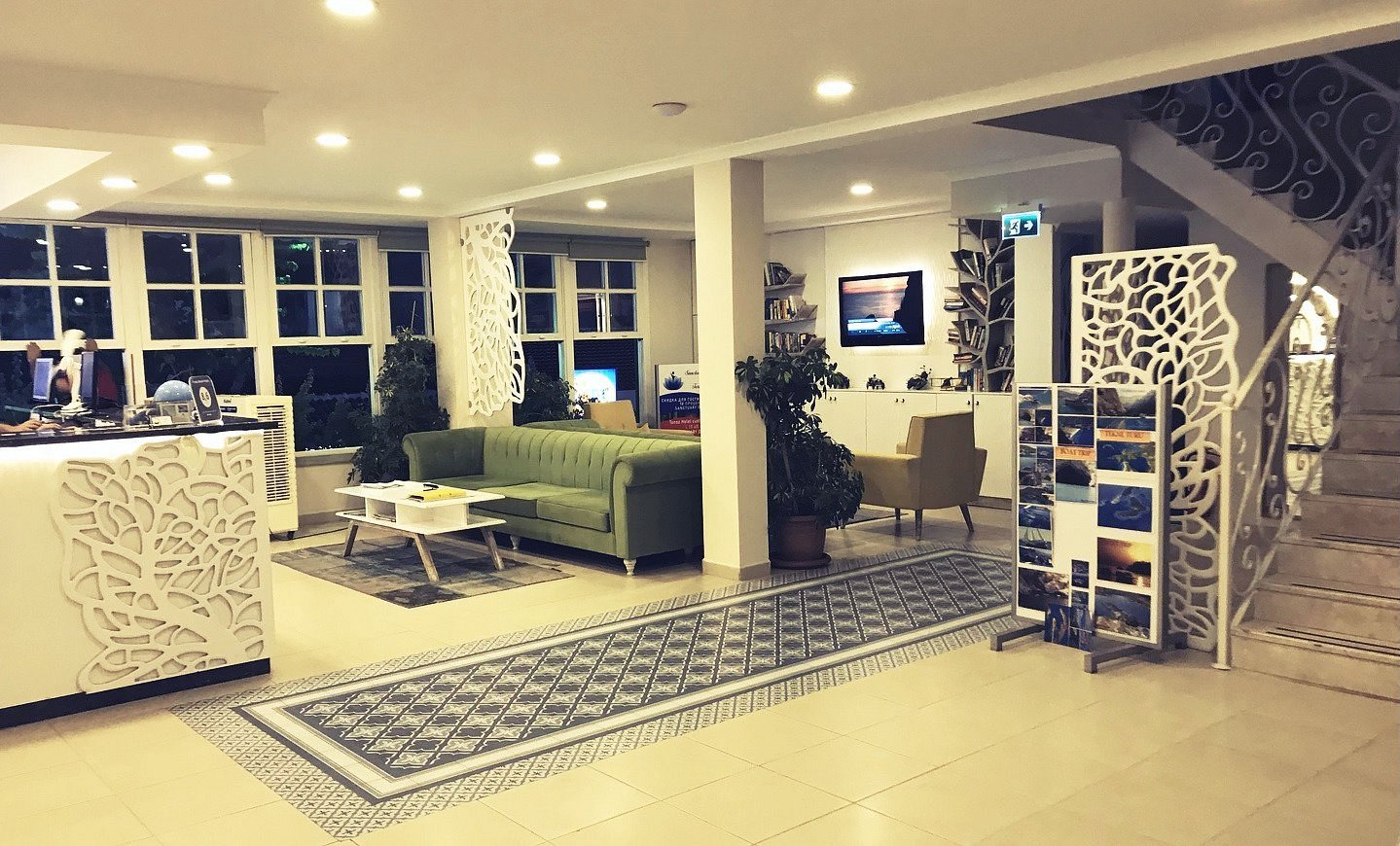 Tonoz Beach Hotel photo 9