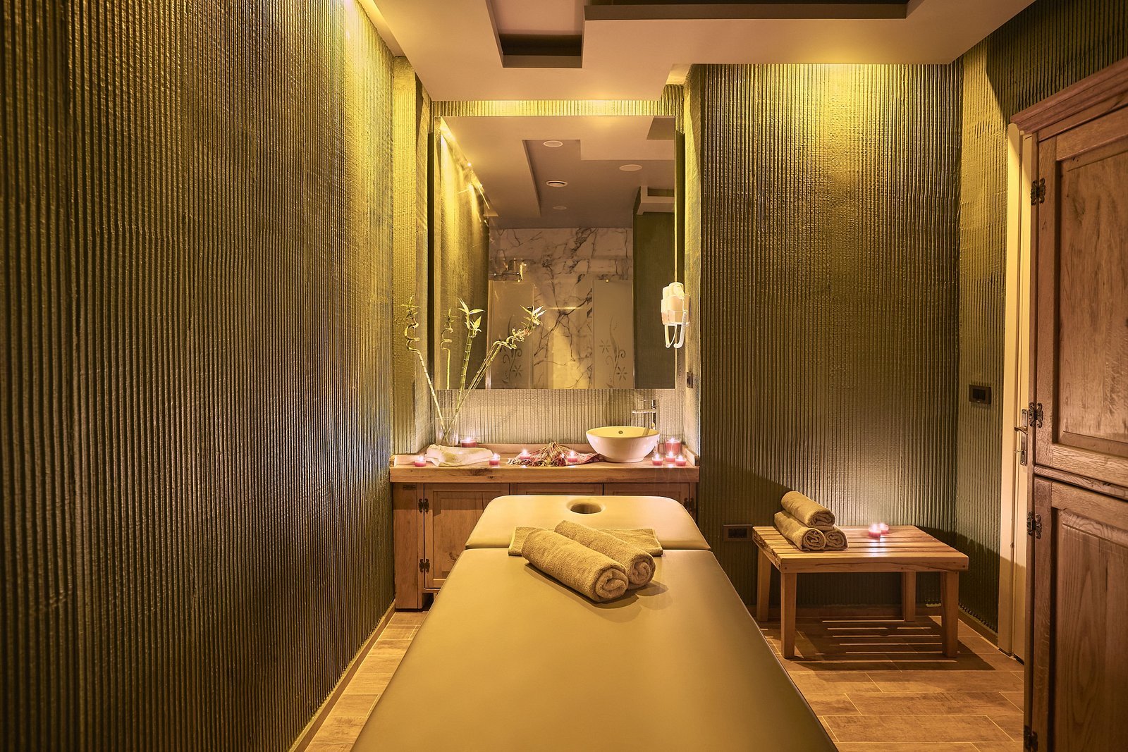 Alachi Hotel photo 9
