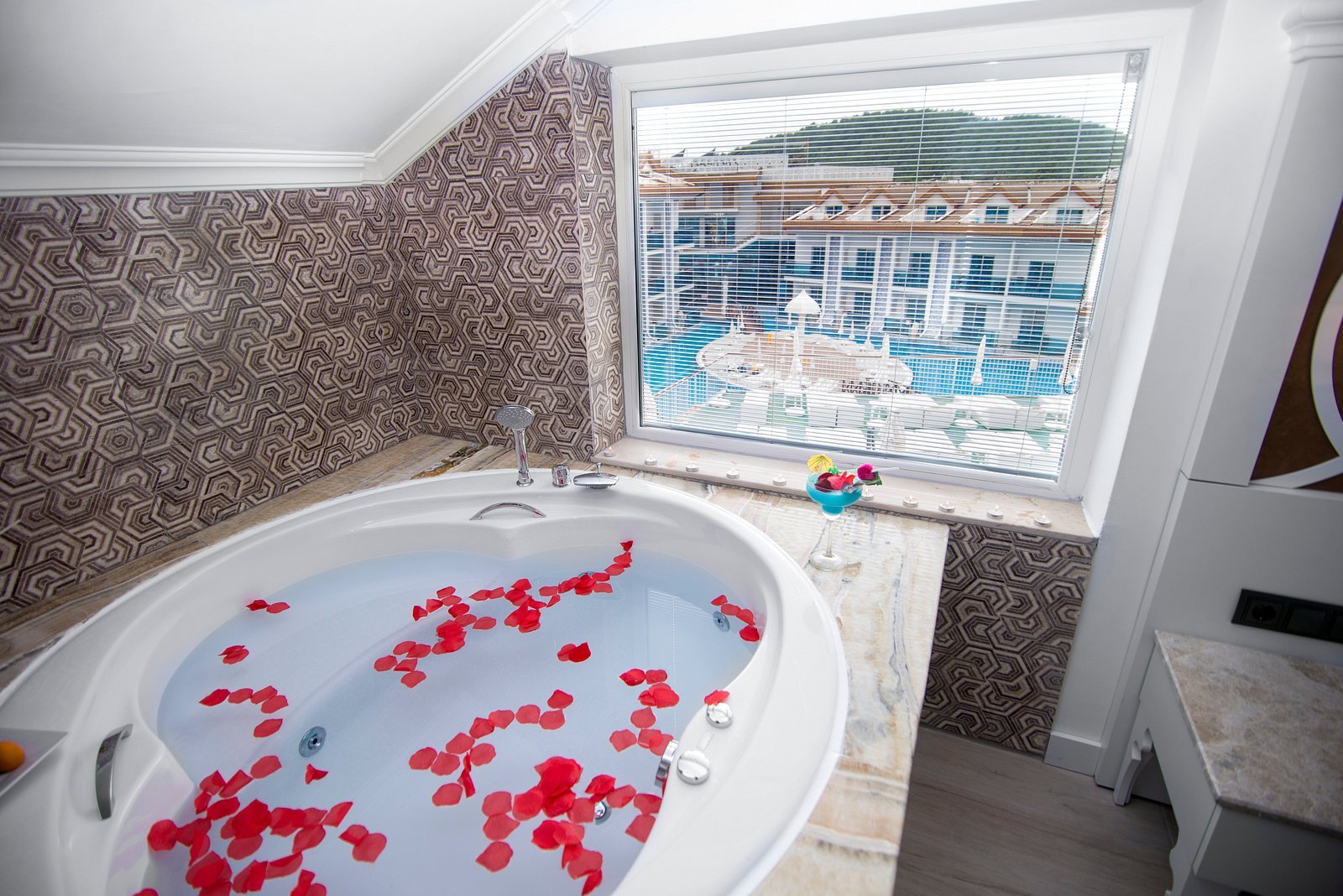 Ocean Blue High Class Hotel photo 18
